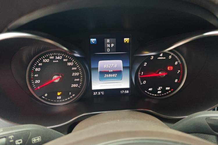 Used Mercedes-Benz GLC 2016 GLC 260 4MATIC Dynamic Edition Instrument Cluster
