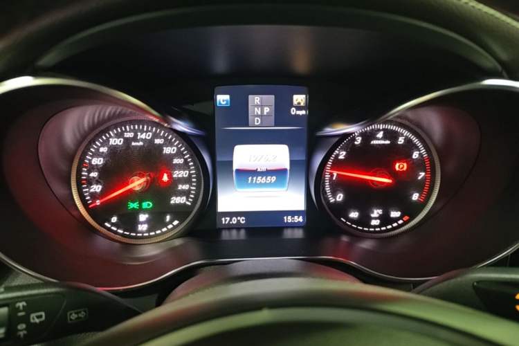 Used Mercedes-Benz GLC 2016 GLC 260 4MATIC Dynamic Edition Instrument Cluster