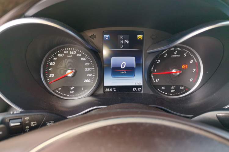 Used Mercedes-Benz GLC 2016 GLC 260 4MATIC Luxury Model Instrument Cluster