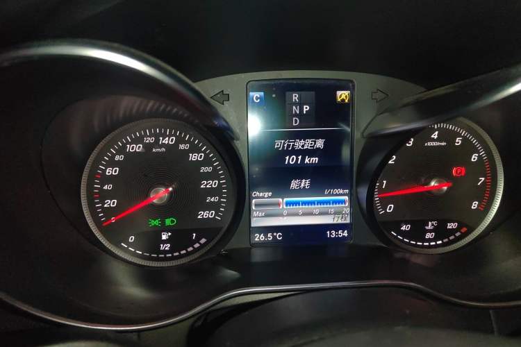 Used Mercedes-Benz GLC 2016 GLC 260 4MATIC Luxury Model Instrument Cluster