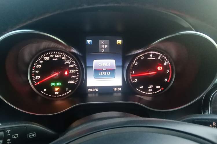 Used Mercedes-Benz GLC 2016 GLC 300 4MATIC Dynamic Model Instrument Cluster