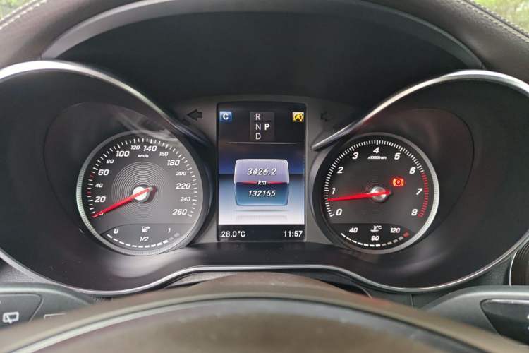 Used Mercedes-Benz GLC 2016 GLC 300 4MATIC Dynamic Model Instrument Cluster