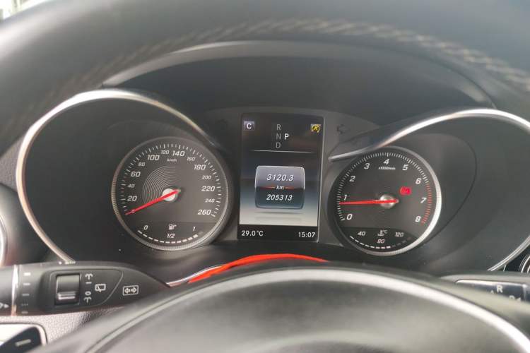 Used Mercedes-Benz GLC 2016 GLC 260 4MATIC Luxury Model Instrument Cluster