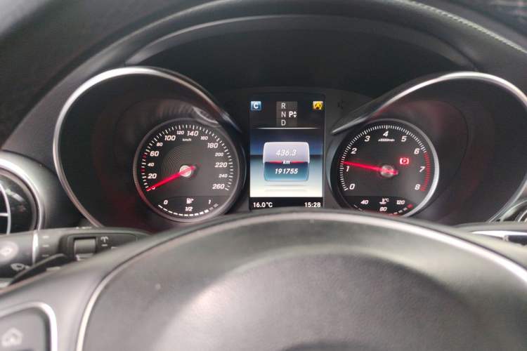 Used Mercedes-Benz GLC 2016 GLC 260 4MATIC Luxury Model Instrument Cluster