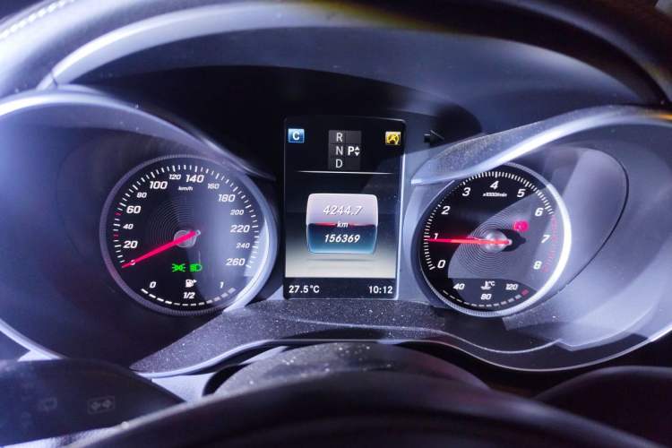 Used Mercedes-Benz GLC 2016 GLC 300 4MATIC Dynamic Model Instrument Cluster