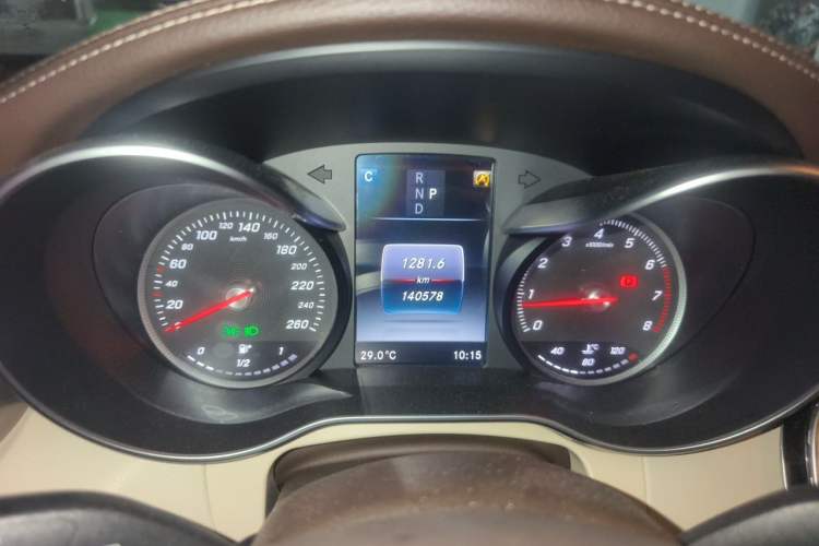 Used Mercedes-Benz GLC 2016 GLC 260 4MATIC Luxury Model Instrument Cluster