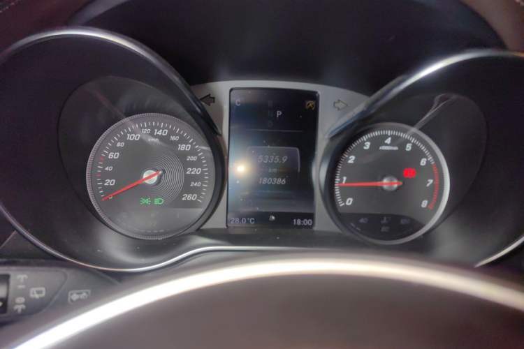 Used Mercedes-Benz GLC 2016 GLC 260 4MATIC Dynamic Edition Instrument Cluster