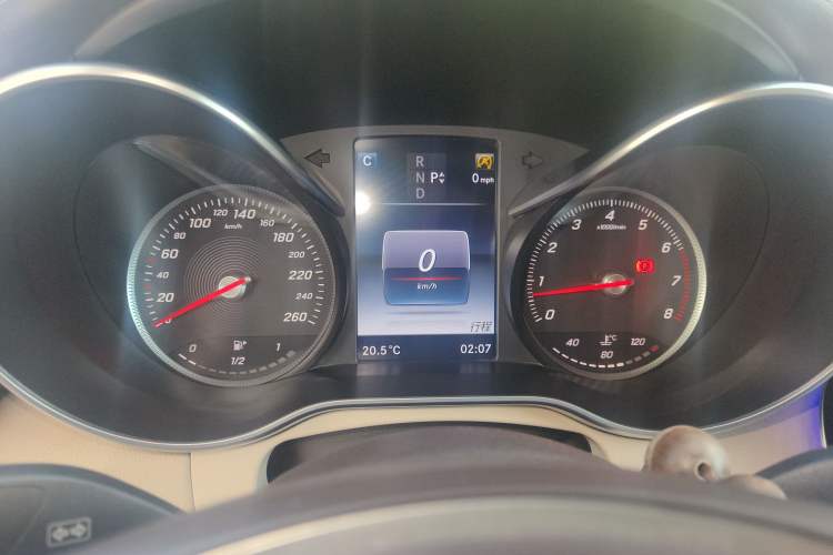 Used Mercedes-Benz GLC 2016 GLC 260 4MATIC Luxury Model Instrument Cluster