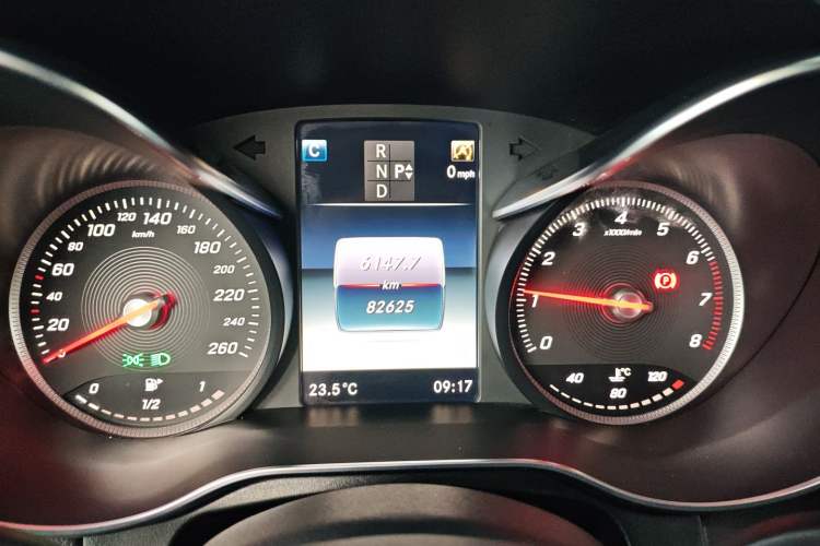 Used Mercedes-Benz GLC 2016 GLC 260 4MATIC Dynamic Edition Instrument Cluster