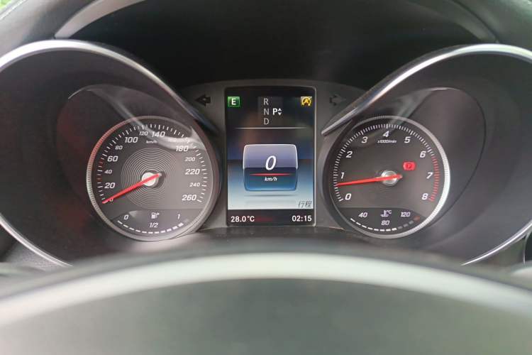 Used Mercedes-Benz GLC 2016 GLC 260 4MATIC Luxury Model Instrument Cluster