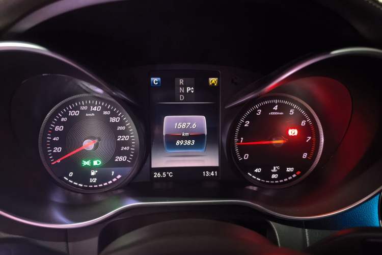 Used Mercedes-Benz GLC 2016 GLC 260 4MATIC Luxury Model Instrument Cluster