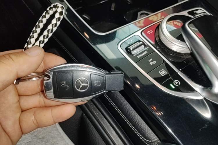 Used Mercedes-Benz GLC 2016 GLC 200 4MATIC Interior 1