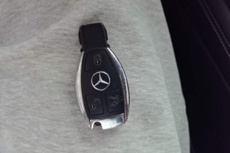 Used Mercedes-Benz GLC 2016 GLC 260 4MATIC Dynamic Edition Interior 1