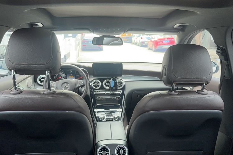 Used Mercedes-Benz GLC 2016 GLC 200 4MATIC Interior 3