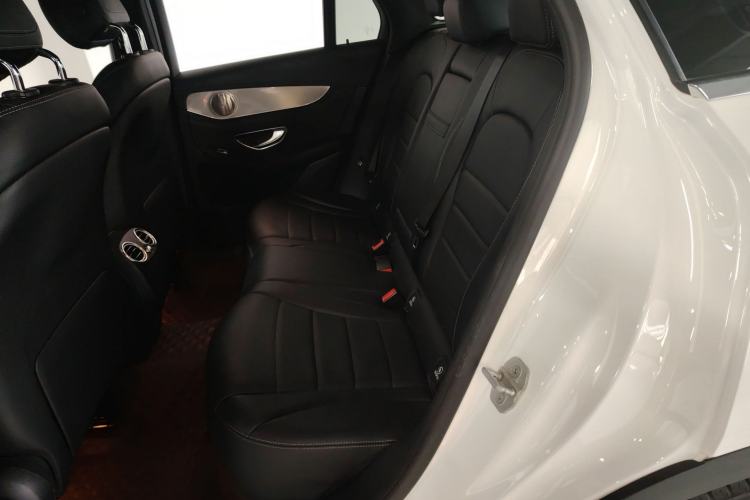 Used Mercedes-Benz GLC 2016 GLC 200 4MATIC Interior 4