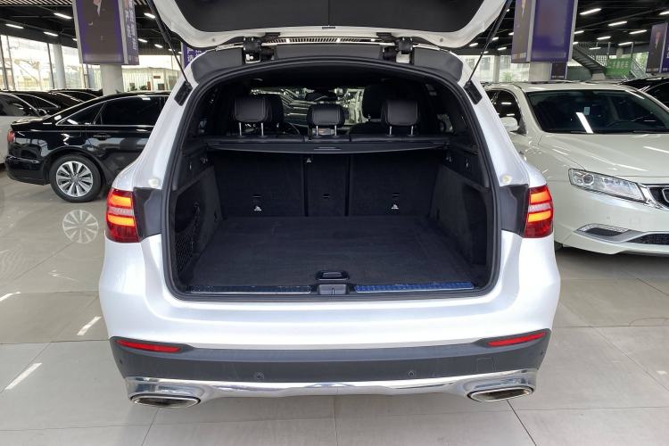 Used Mercedes-Benz GLC 2016 GLC 200 4MATIC Interior 8