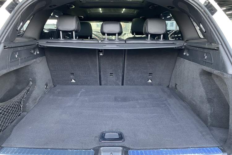 Used Mercedes-Benz GLC 2016 GLC 200 4MATIC Interior 9