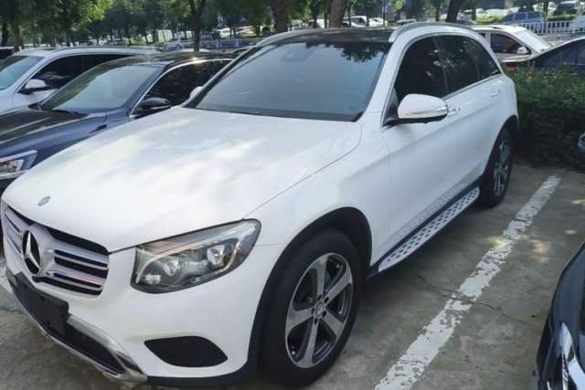 Gebrauchter Mercedes-Benz GLC 2016 GLC 300 4MATIC Dynamic Model