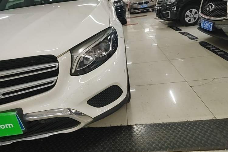 Used Mercedes-Benz GLC 2016 GLC 260 4MATIC Luxury Model Left Front Headlight