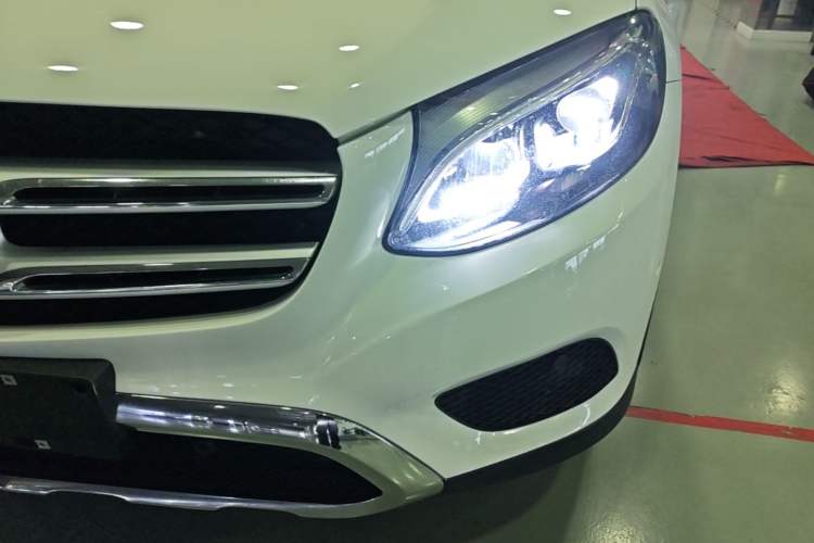 Used Mercedes-Benz GLC 2016 GLC 260 4MATIC Dynamic Edition Left Front Headlight