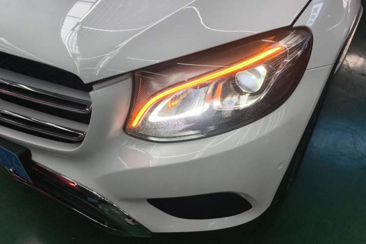 Used Mercedes-Benz GLC 2016 GLC 260 4MATIC Dynamic Edition Left Front Headlight