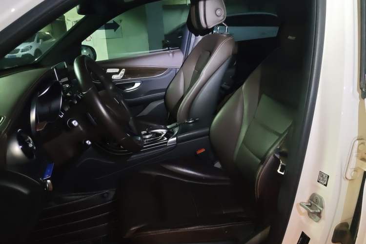 Used Mercedes-Benz GLC 2016 GLC 260 4MATIC Dynamic Edition Left Front Seat