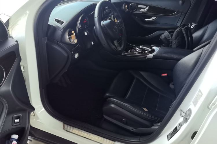 Used Mercedes-Benz GLC 2016 GLC 260 4MATIC Dynamic Edition Left Front Seat