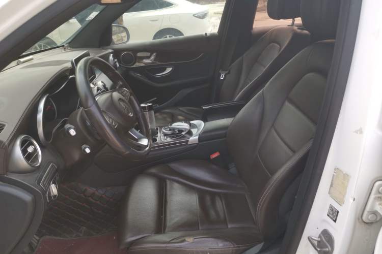 Used Mercedes-Benz GLC 2016 GLC 260 4MATIC Dynamic Edition Left Front Seat