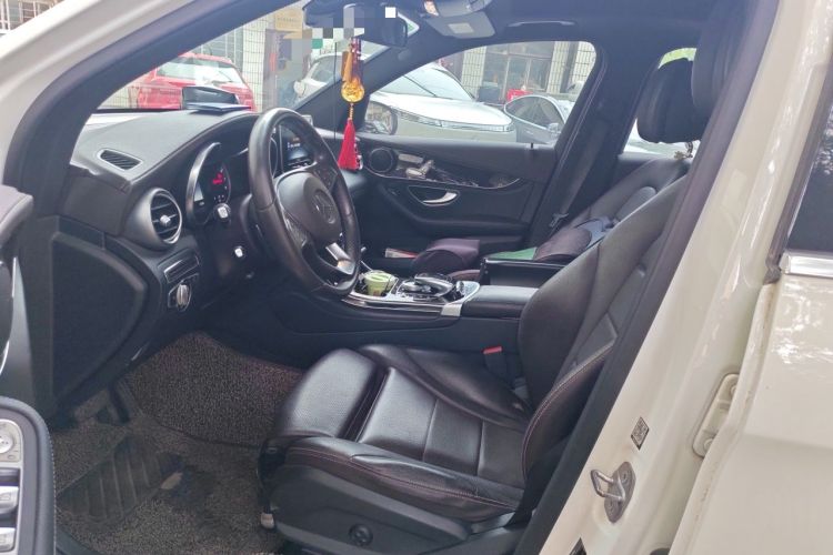 Used Mercedes-Benz GLC 2016 GLC 260 4MATIC Dynamic Edition Left Front Seat