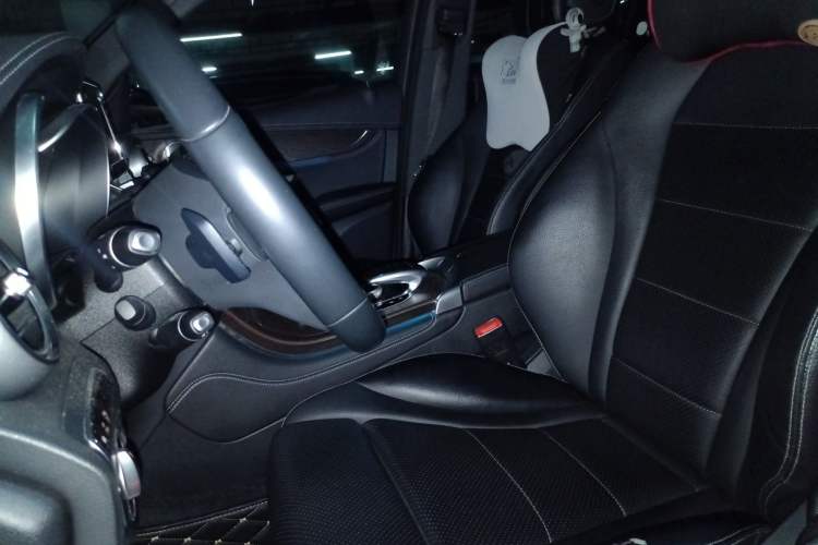Used Mercedes-Benz GLC 2016 GLC 300 4MATIC Dynamic Model Left Front Seat