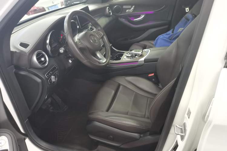 Used Mercedes-Benz GLC 2016 GLC 300 4MATIC Dynamic Model Left Front Seat