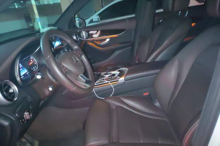 Used Mercedes-Benz GLC 2016 GLC 260 4MATIC Dynamic Edition Left Front Seat