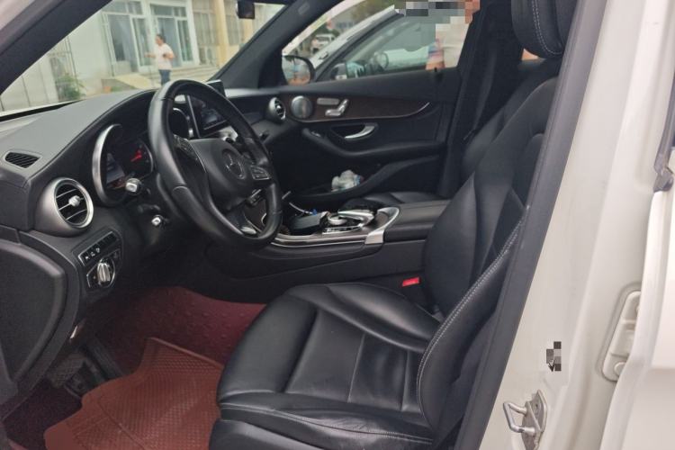 Used Mercedes-Benz GLC 2016 GLC 300 4MATIC Dynamic Model Left Front Seat