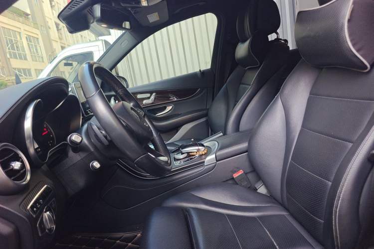 Used Mercedes-Benz GLC 2016 GLC 260 4MATIC Luxury Model Left Front Seat