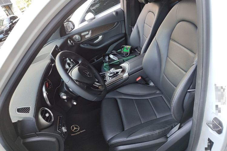 Used Mercedes-Benz GLC 2016 GLC 300 4MATIC Dynamic Model Left Front Seat