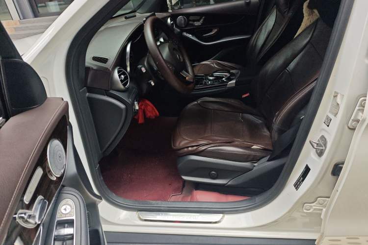 Used Mercedes-Benz GLC 2016 GLC 260 4MATIC Dynamic Edition Left Front Seat