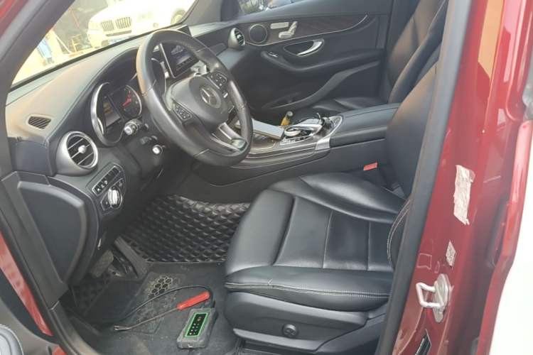 Used Mercedes-Benz GLC 2016 GLC 300 4MATIC Dynamic Model Left Front Seat