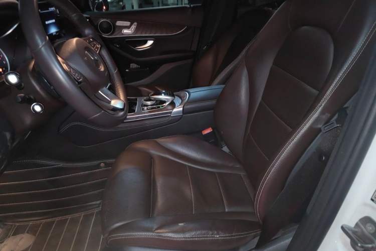 Used Mercedes-Benz GLC 2016 GLC 300 4MATIC Dynamic Model Left Front Seat