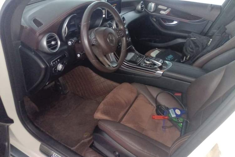 Used Mercedes-Benz GLC 2016 GLC 260 4MATIC Luxury Model Left Front Seat