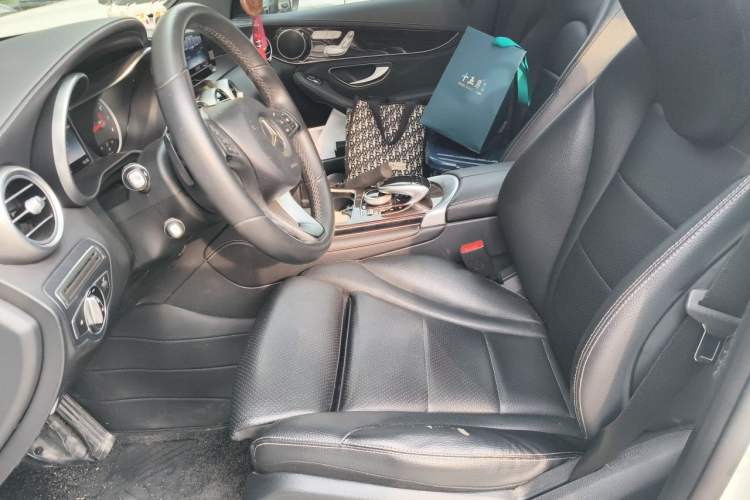 Used Mercedes-Benz GLC 2016 GLC 260 4MATIC Dynamic Edition Left Front Seat