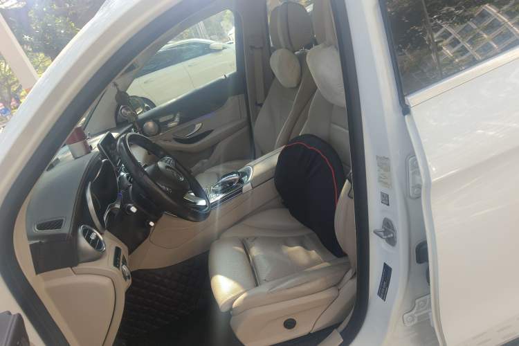 Used Mercedes-Benz GLC 2016 GLC 260 4MATIC Luxury Model Left Front Seat