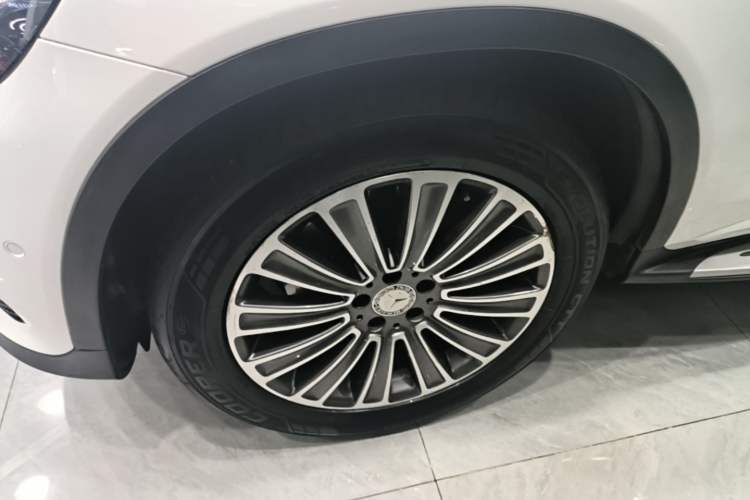 Used Mercedes-Benz GLC 2016 GLC 200 4MATIC Left Front Wheel Hub