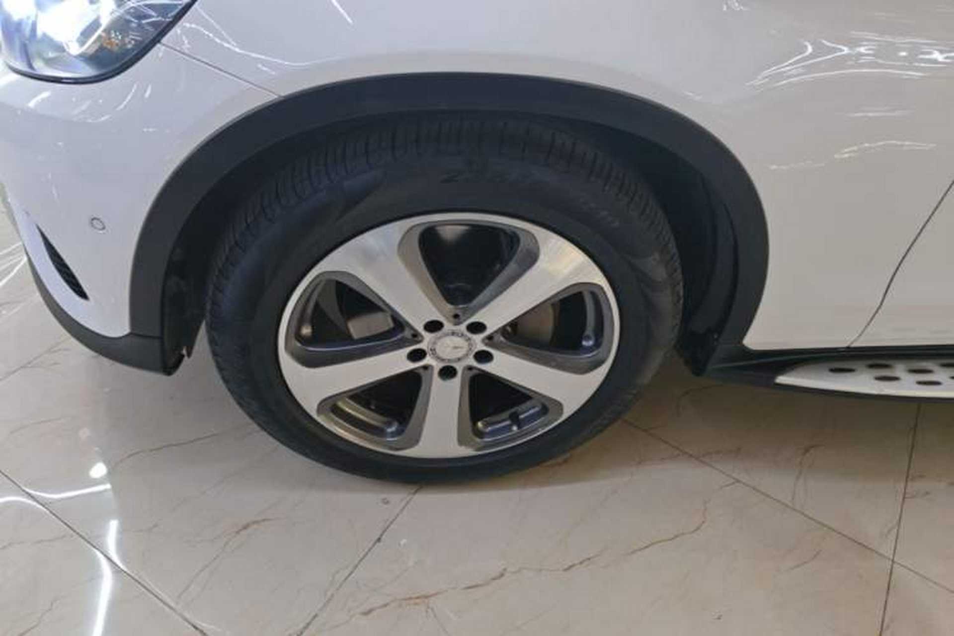 Used Mercedes-Benz GLC 2016 GLC 260 4MATIC Luxury Model Left Front Wheel Hub