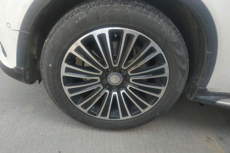 Used Mercedes-Benz GLC 2016 GLC 200 4MATIC Left Front Wheel Hub