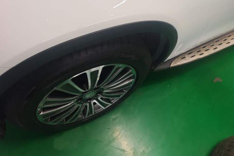 Used Mercedes-Benz GLC 2016 GLC 200 4MATIC Left Front Wheel Hub