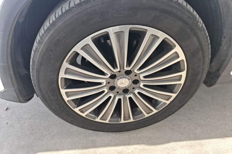 Used Mercedes-Benz GLC 2016 GLC 200 4MATIC Left Front Wheel Hub
