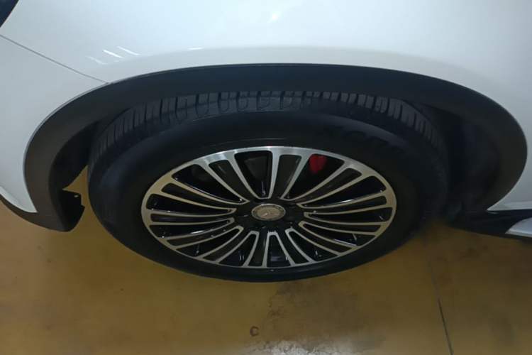 Used Mercedes-Benz GLC 2016 GLC 200 4MATIC Left Front Wheel Hub