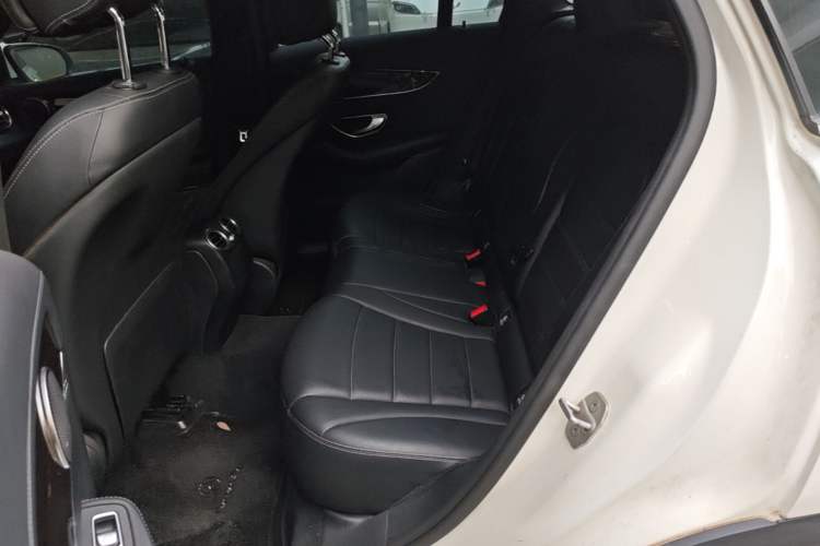 Used Mercedes-Benz GLC 2016 GLC 260 4MATIC Dynamic Edition Left Rear Seat