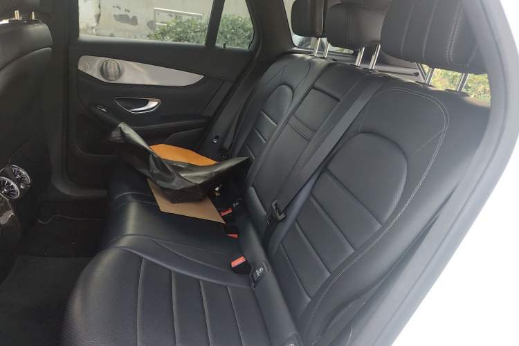 Used Mercedes-Benz GLC 2016 GLC 260 4MATIC Luxury Model Left Rear Seat