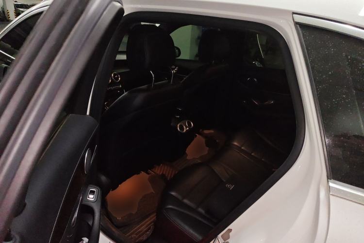 Used Mercedes-Benz GLC 2016 GLC 260 4MATIC Luxury Model Left Rear Seat